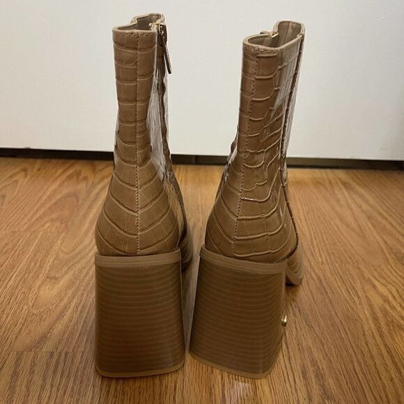 NWOB Sam Edelman Layla Croc caramel brown Embossed Square Toe Booties size 8.5 - Picture 8 of 10